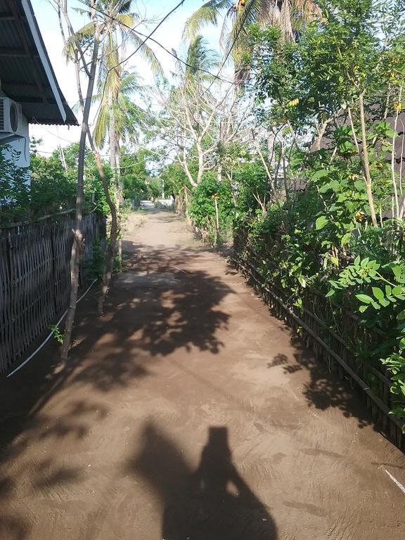 Putri Homestay Gili Meno Bagian luar foto